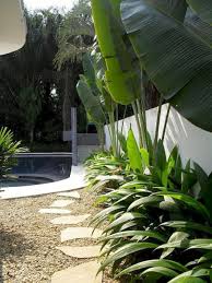 Top Garden Landscape Designs Landscapegardendesignsforsmallgardens Tropical Landscape Design Tropical Garden Design Backyard Landscaping Designs