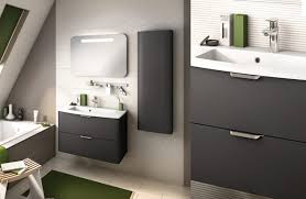 Une salle de bain à l'étage d'une surface de 1.27m² dans le prolongement d'une chambre ! Comment Optimiser Une Petite Salle De Bain Espace Aubade