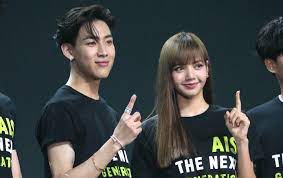 Photo by bambam×lisa on december 30, 2017. Korean Celeb All About K Pop