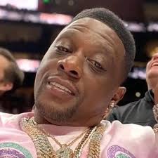 He talking about “what's your favorite fruit” ‍♀️ APPLE PAY