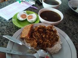 There are many menu choices, rawon empal suwir, rawon krengsengan. Rawon Pak Pangat Wonokromo Gayungan Surabaya Lengkap Menu Terbaru Jam Buka No Telepon Alamat Dengan Peta