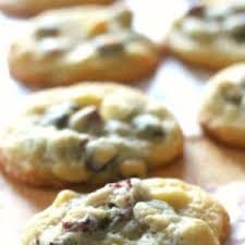 They can either be formed in small circles or pretzel shapes.) magic cooky bars and the chocolate sensations are good bar cookies, both have similar ingredients, but a different texture and taste. Kris Kringle Cookies Creative Homemaking