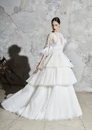 Zuhair murad is a lebanese fashion designer who is gaining his popularity all over the world. Zuhair Murad S Stunning 2020 Bridal Collection Chic Vintage Brides Chic Vintage Brides