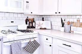 Lokasi, desain, serta warna dalam dapur dianggap sangat penting dalam feng shui. Jangan Salah Letakkan Posisi Kompor Ini Dia Dapur Yang Baik Menurut Fengshui Semua Halaman Idea