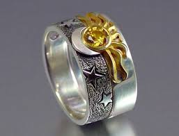 Par De Aliancas Sol Lua Para Celebrar A Dualidade Divina Bff Jewelry Magical Jewelry Friendship Jewelry