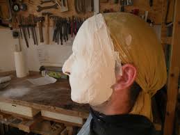 Im hausgebrauch nutzen menschen gipsbinden zum basteln von masken oder anderen abdrücken. Anleitung Gipsgesicht Blog Uber Figurentheater Theaterpadagogik Julia Raab