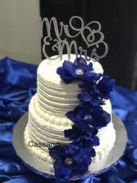 Small Two Tier Wedding Cake Royal Blue Theme Royal Blue Wedding Cakes Blue Themed Wedding Cake Wedding Cakes With Flowers