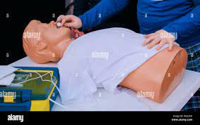 Cpr girl hi-res stock photography and images - Alamy