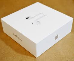 Apple Airpods White Genuine In Ear Wireless Bluetooth Headsets W Case Mmef2am A Apple Airpods 2 Apple Headphone Storage