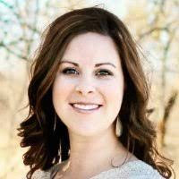 Kendra Lane's Instagram, Twitter & Facebook