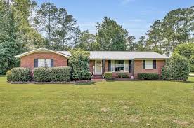 Searching homes for sale in saint george, sc has never been more convenient. 19 Saint George Homes For Sale Saint George Sc Real Estate Movoto