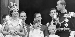 Kate middleton y william y el príncipe carlos la felicitaron en sus el discurso que dio de joven la reina isabel con el que ganó el cariño del pueblo británico. Como Fue La Coronacion De La Reina Isabel Ii En 1953 Rsvponline