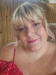 Here at the minute and having a lovely time ❤️ we'd like something to do in  the evening, are there any shows/ organised evening entertainment anywhere?  We've tried to book Rancho Texas