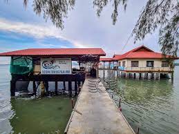 Restoran terapung pulau aman (gps: Cuti Cuti Penang With Island Hopping Boat Ride By Lexis Suites Penang Crisp Of Life