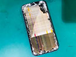 iPhone11の画面割れ・液晶破損をその日に修理 【スマホ修理王】