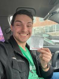 They say I look like Tom Cruise. Im 6 feet tall. Still living with  Parents. Still not graduated. : rRoastMe