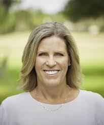 Lacey Lucas's Instagram, Twitter & Facebook