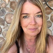 What are good pet boarding options in the area?