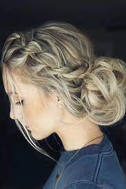 Searching For A Gorgeous Graduation Hairstyle These Popular Trends Will Help You Find The Most Flattering Hair Styles Thick Hair Styles Graduation Hairstyles