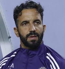 🚨- Antony terlihat di Tkmaxx di Stockport (btitania raya) kemarin!