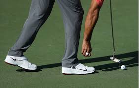 Select up to three models for a more detailed comparison. Tiger Woods Laces Up His New Nike Tw 17 Golf Shoes Pro Golf Weekly