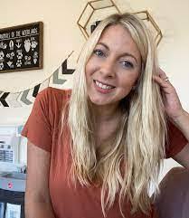 Lynette Upton's Instagram, Twitter & Facebook