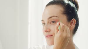 Crystal Yon's Instagram, Twitter & Facebook