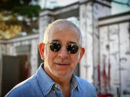 Η ηθοποιός που φέτος πρωταγωνιστεί στη σειρά της ερτ χαιρέτα μου τον πλάτανο μίλησε για τον γάμο της με γνωστό γιατρό χειρουργό ο οποίος μετρά ήδη 11 χρόνια. Xaireta Moy Ton Platano Osa Prepei Na Gnwrizete Gia Th Nea Seira Ths Ert Gossip Tv Gr