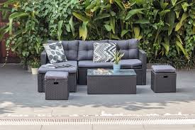 Grâce à son format xxl, vous pourrez profiter confortablement de vos siestes ensoleillées et recevoir tous vos proches pour vos soirées d'été. Salon De Jardin Avalon 5 Personnes Pas Cher Salon De Jardin Cdiscount Iziva Com