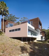 We decided to go with zip kit homes because winter was coiming fast and we needed something that was high quality, built fast and a great design. Cross Over Beach Houses In Australia