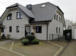 Hier finden sie häuser vieler immobilienportale und durch die einfache & schnelle häusersuche mit intuitiven filtermöglichkeiten ist das ziel traumhaus zum greifen nah. Haus Zum Verkauf Sachsenweg 26 59556 Lippstadt Soest Kreis Mapio Net