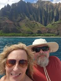 What are some recommendations for a Na Pali coast cruise in early October?