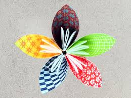 Origami flowers can be really beautiful. Easy Origami Flower Learn How To Make Origami Flowers