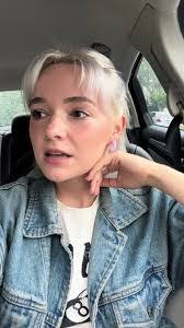 Paige Hart's Instagram, Twitter & Facebook