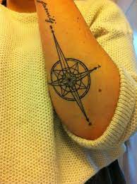 The tattoo begins on your shoulder and extends all the way down to the middle of your forearm. 50 Beautiful Compass Tattoo Designs And Meanings
