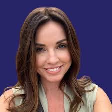 Leanne Waters's Instagram, Twitter & Facebook