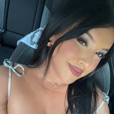 someone who makes cakes can create a cake like this for Saturday. For my  bday?