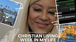 Fallon Brown's Instagram, Twitter & Facebook