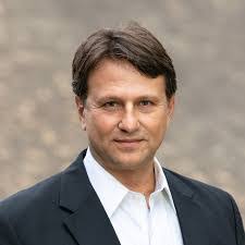 Jeff Feinman's Instagram, Twitter & Facebook