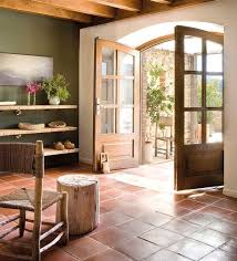What Wall Color To Terracotta Tiles Practical Design Tips And Ideas Color Design Ideas Practical Terracotta Olivgrun Wande Haus Deko Haus Interieurs