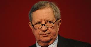 Former Arsenal chairman Peter Hill-Wood dies