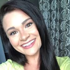 Elise Cameron's Instagram, Twitter & Facebook