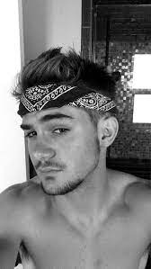 Men Curly Hair With Bandana Headband Google Search Headband Hairstyles Bandana Hairstyles Mens Hairstyles