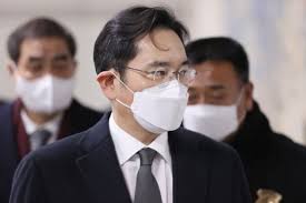 균형을 유지하다, 균형, 안정, 침착. Zvgxyye9w4wiim