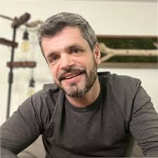 Brady Reis's Instagram, Twitter & Facebook