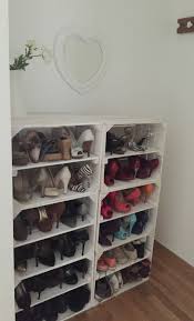 Das gab uns wieder mal einen anlass ikea besta before then after some mirror and an o'verlays khloe kit for the ikea besta door as done by. Schuhschrank Aus Obstkisten Gartenmobel Aus Paletten Bauanleitung Mittelalterlicher
