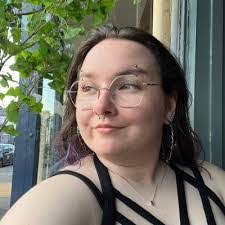 Shannon Gormley's Instagram, Twitter & Facebook