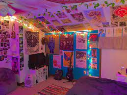 Pin By On Room In 2021 Room Design Bedroom Retro Room Dreamy Room