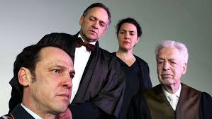 Alt-Bürgermeister Henning Scherf tritt in Ferdinand-von-Schirach-Stück in  Bremen auf