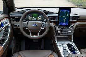 The 2021 ford explorer is effectively unchanged for the new model year, having been completely redesigned last year. 2021 Ford Explorer Pictures 117 Photos Edmunds